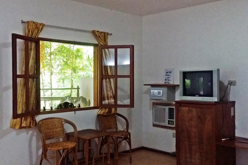Bamboo Bungalows Resthouse Balabag  Quarto foto