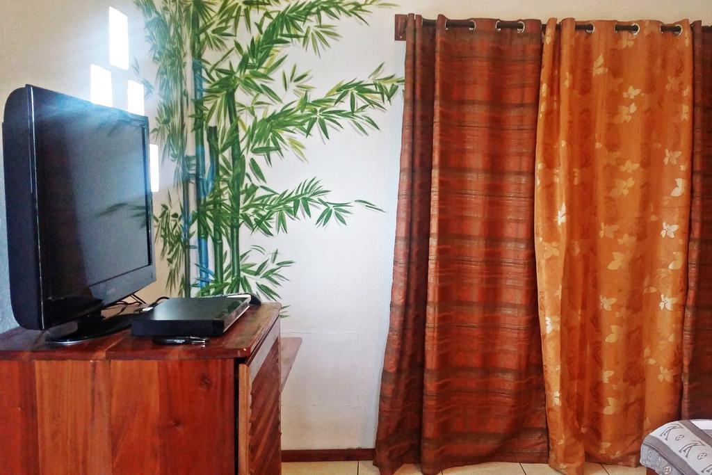 Bamboo Bungalows Resthouse Balabag  Quarto foto