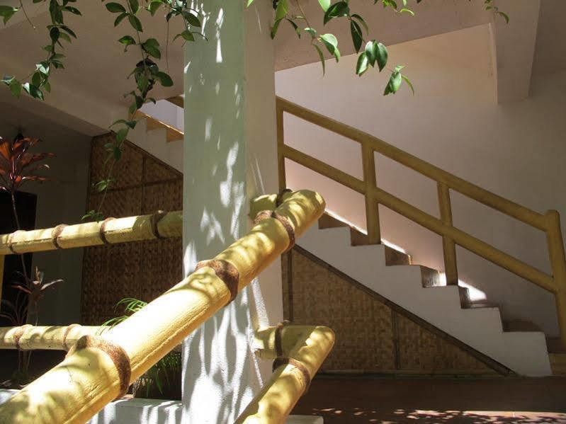 Bamboo Bungalows Resthouse Balabag  Exterior foto