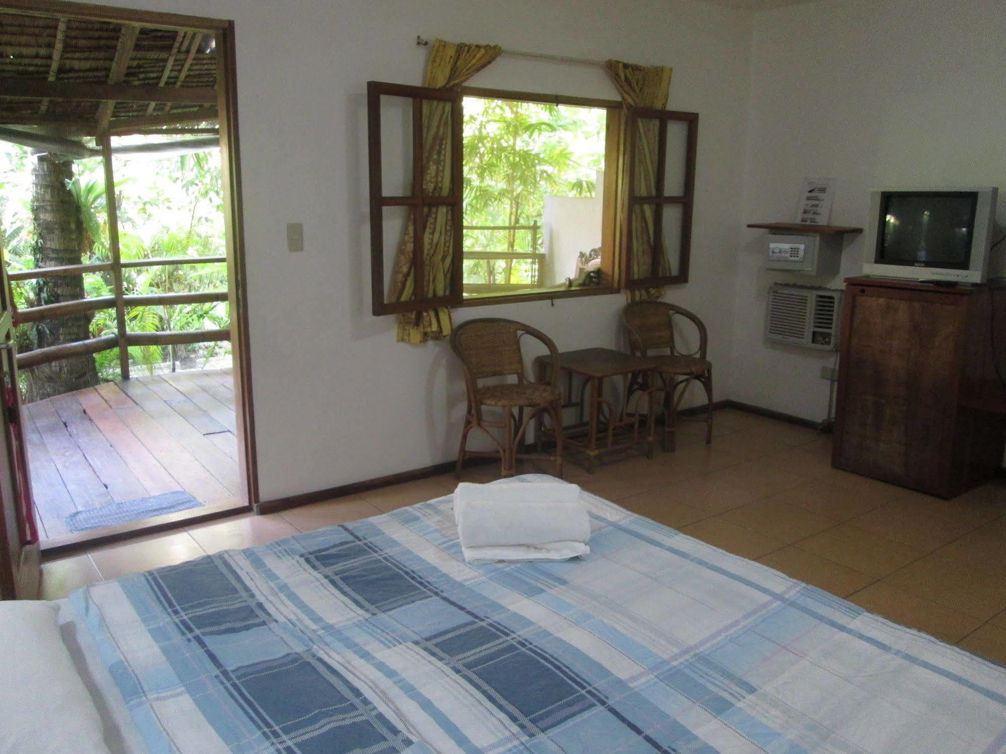 Bamboo Bungalows Resthouse Balabag  Exterior foto